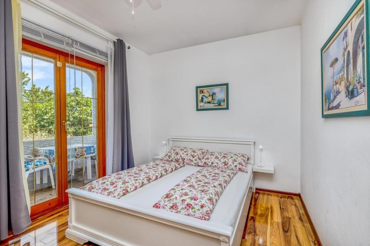 Apartments Finka Пореч Екстериор снимка